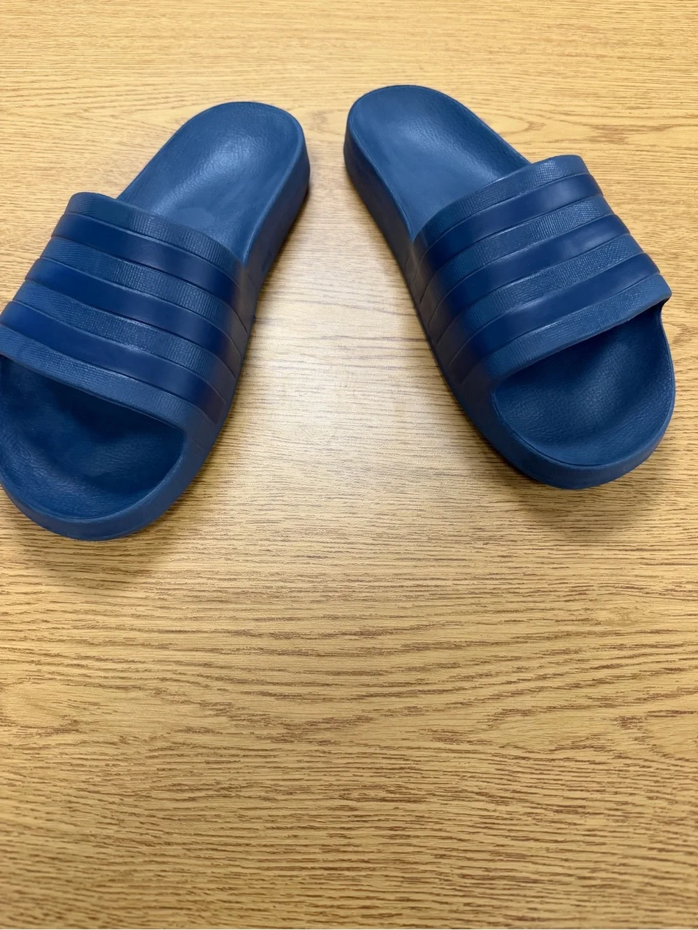 Adidas Adilette Aqua Blue Slide Sandals - Casual Pool/Beach Slides Mens size 10